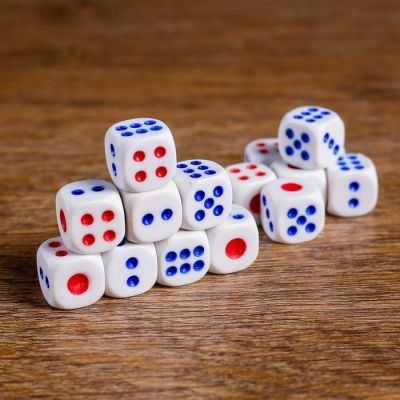 Кости игральные 1,5*1,5 - фото 1