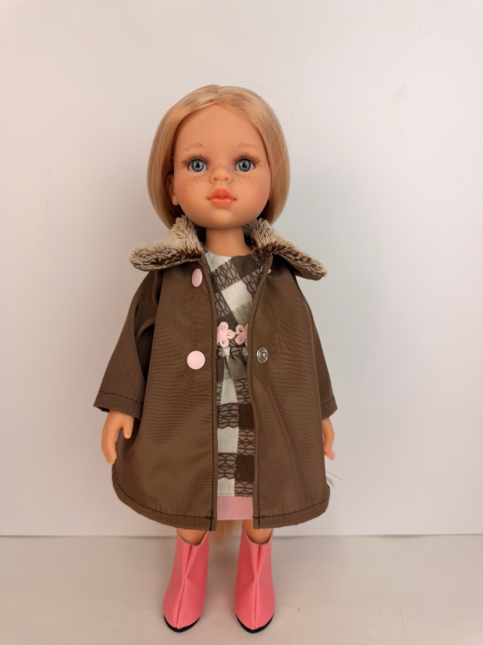 Кукла Роза 32см в одежде PAOLA REINА - фото 1