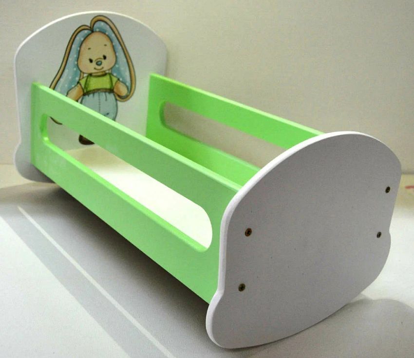 Кроватка - люлька для куклы Зайка зелен. - фото 1