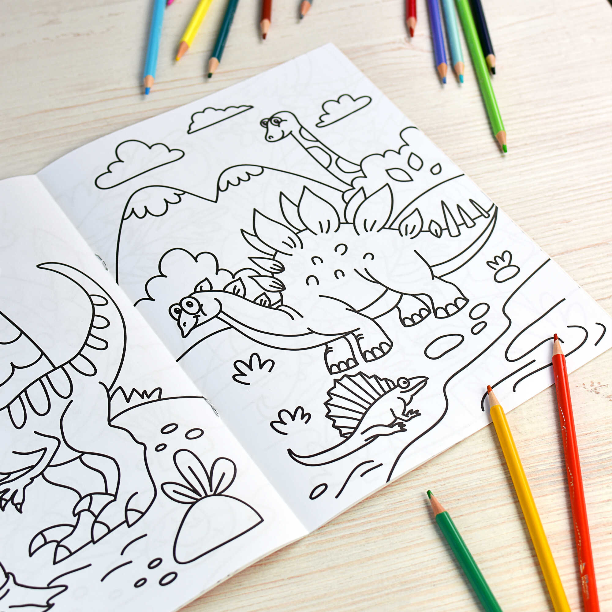 Раскраска Динозавры А4 Феникс - фото 1