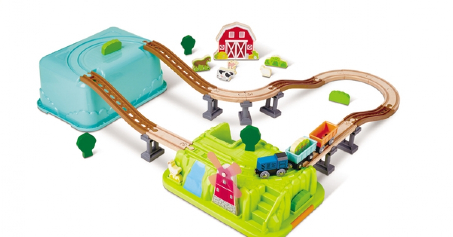 Железная дорога Фермерский домик в чем. Hape - фото 1