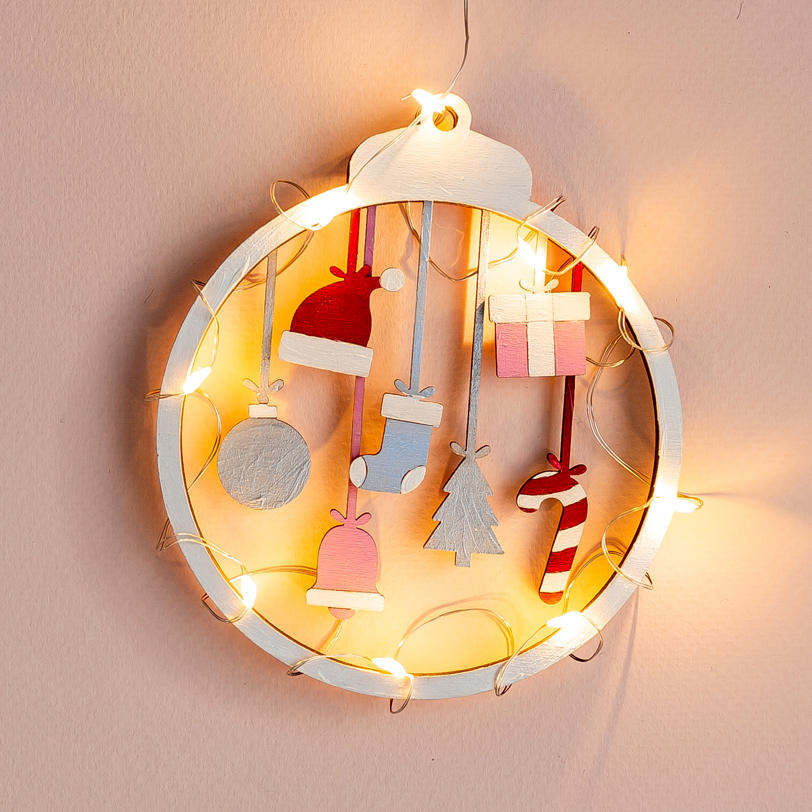 Роспись по дереву 2 шарика - Мишка, Игрушки цвет золото Dobrika - фото 1